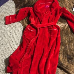 Victoria Secret plush robe in size small